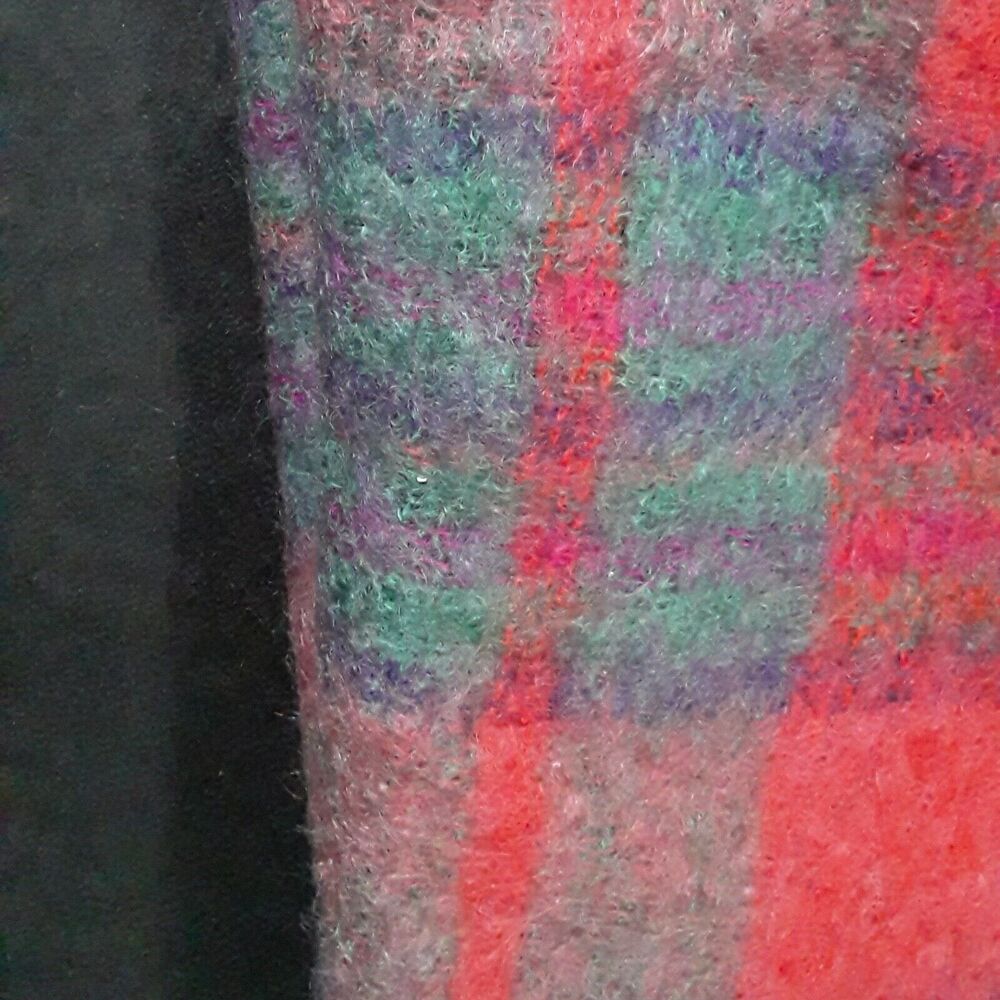 John Hanly Luxury Mohair/Wool Shawl, Made in Ireland - Picture 6 of 6